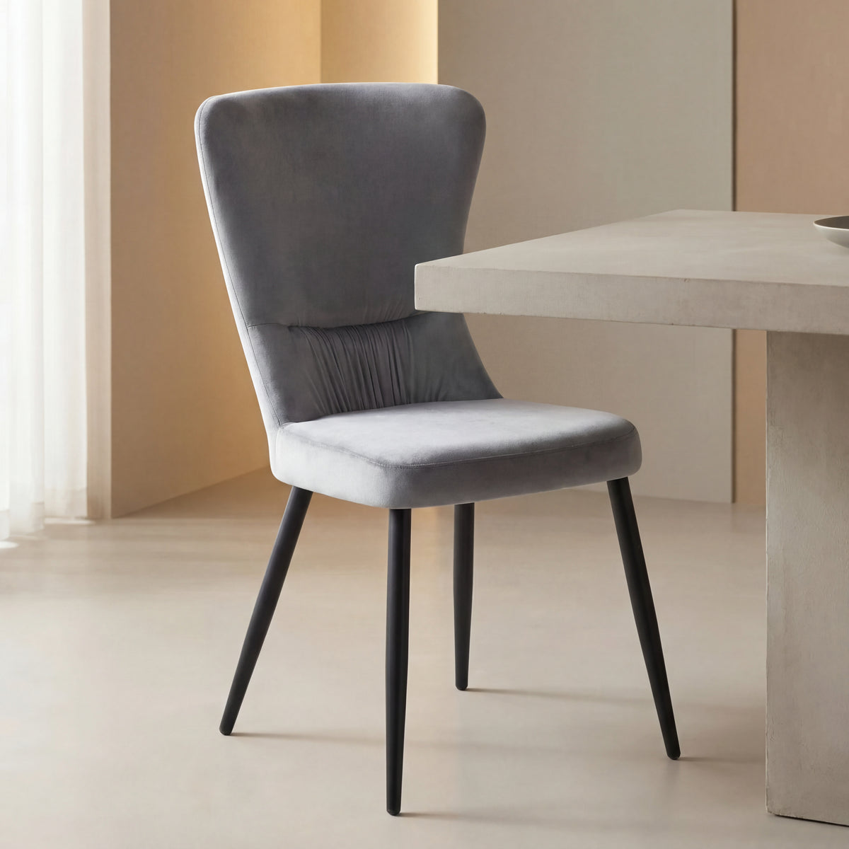 Scaun MIA, albastru deschis/negru, stofa catifelata/metal, 51x62x95 cm
